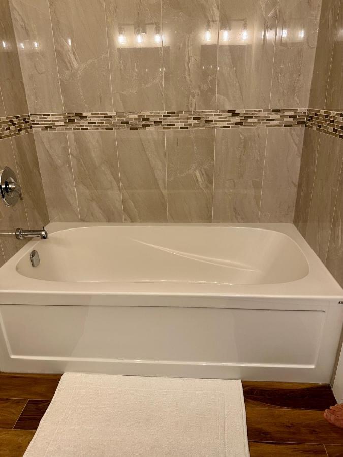 Lotus Moon Apartment Charlottetown Ngoại thất bức ảnh
